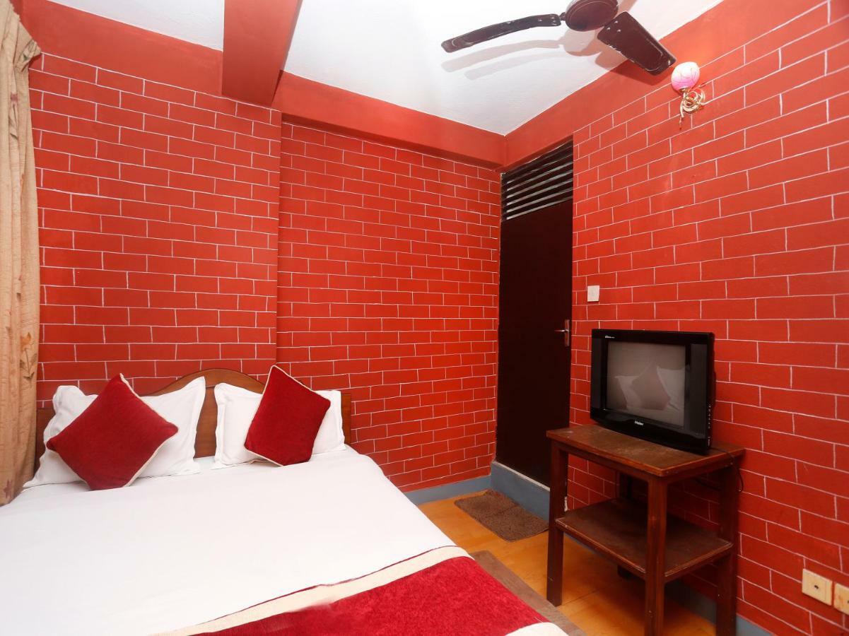 Spot On 497 Hotel Potala Thapathali Exterior photo